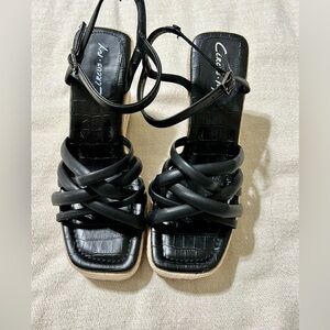 Criss Cross lightweight Platform Sandals - Circus NY by Sam Edelman-Blk 9.5